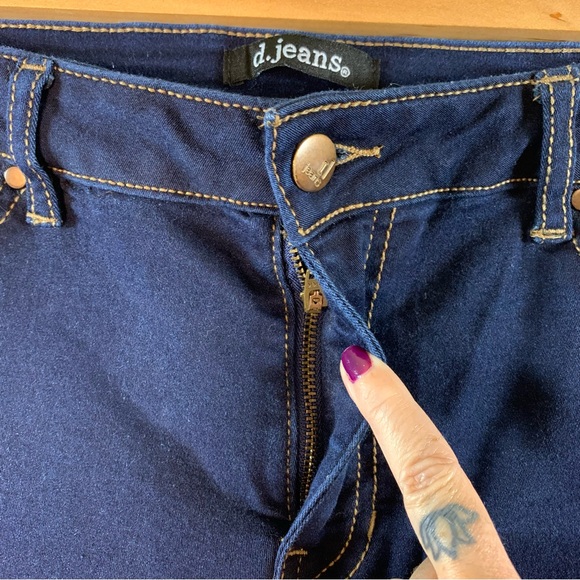 Dark Wash Skinny Ankle Crop Jeans - Picture 3 of 13